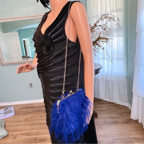 Blue Faux Fur Handbag with Pearl Strap - Picture 8 of 9